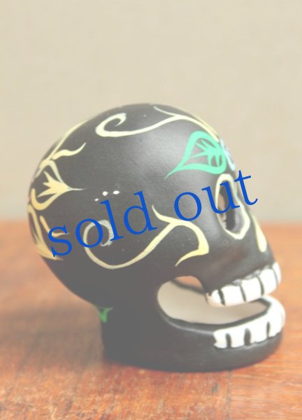 画像2: 小さな陶器のガイコツヘッド (2)