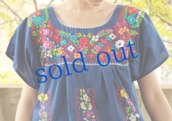 画像5: ゴージャス刺繍メキシコ定番ワンピース (5)