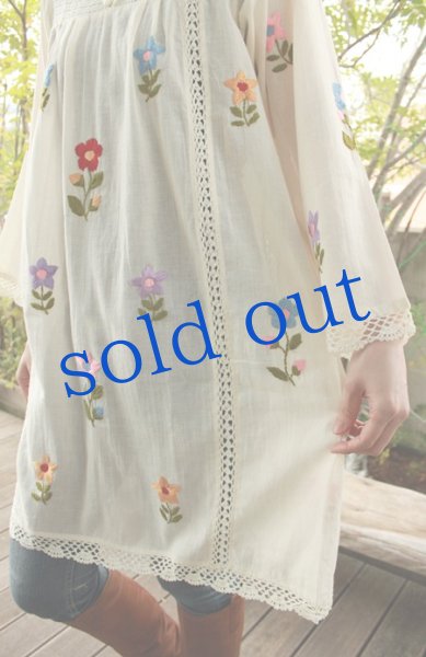 画像4: クロッシェ編みガーゼ刺繍チュニック (4)