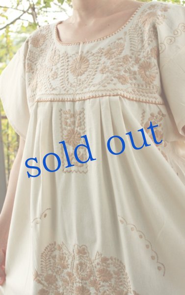 画像4: メキシコ刺繍定番ワンピース (4)