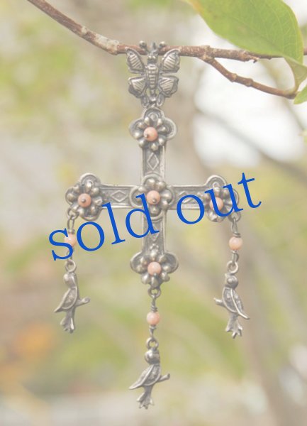 画像2: シルバーと珊瑚のクロスペンダント (2)