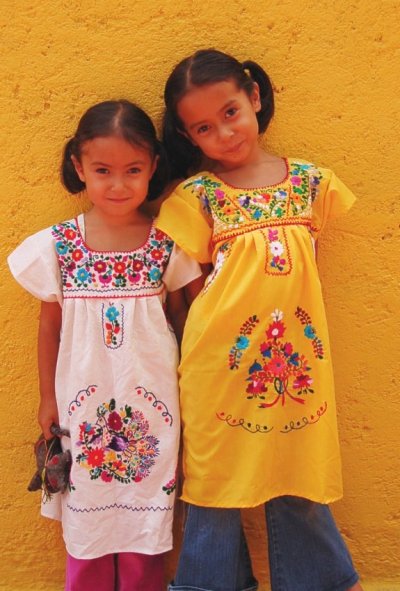 画像1: メキシコ刺繍のワンピース