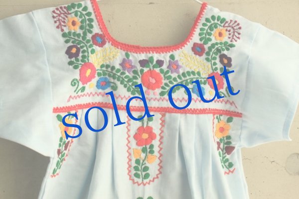 画像2: メキシコ刺繍のワンピースライトブルー (2)