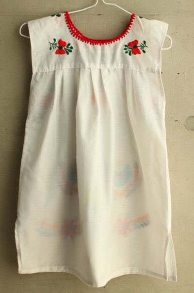 画像2: メキシコ刺繍のノースリーブワンピース