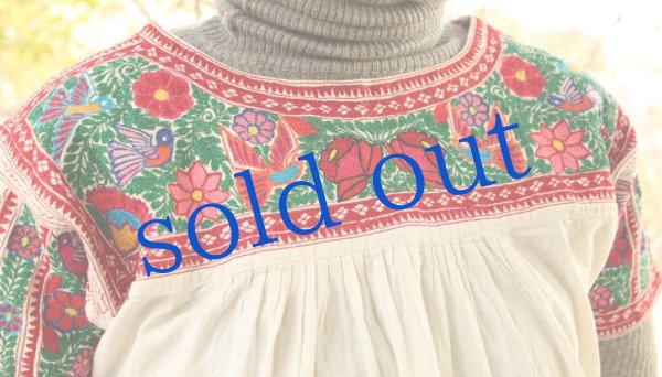 画像4: CHACHAHUANTLAミシン刺繍のブラウス (4)