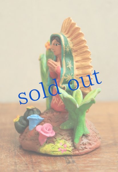 画像3: アギラールファミリーの陶人形・グアダルーペのマリア (3)