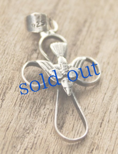 画像2: 平和の鳥ハトとクロスのシルバーペンダント (2)