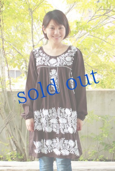 画像2: ゴージャス白刺繍のガーゼワンピース (2)