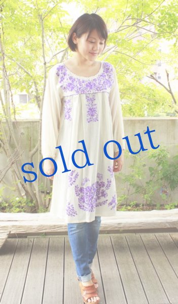 画像2: グラデーション刺繍のガーゼワンピース (2)