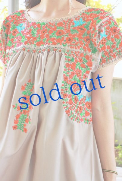 画像4: 「サンアントニーノ」 刺繍チュニックブラウス (4)