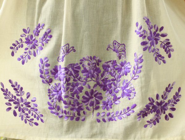 画像5: グラデーション刺繍のガーゼワンピース (5)