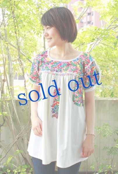 画像2: サンアントニーノ刺繍ブラウス (2)