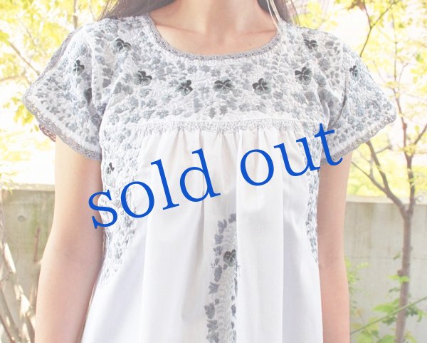 画像5: 「サンアントニーノ」 デラックス刺繍ドレス (5)