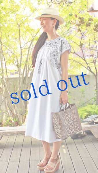 画像3: 「サンアントニーノ」 デラックス刺繍ドレス (3)