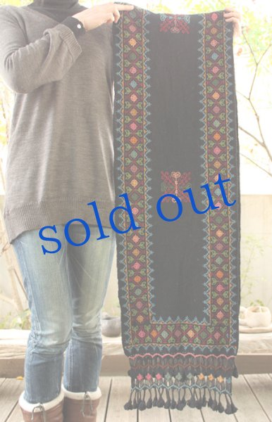 画像4: 手紡ぎ・手織りウール刺繍マフラー (4)