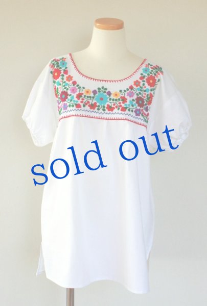 画像2: メキシコ刺繍のトップス (2)