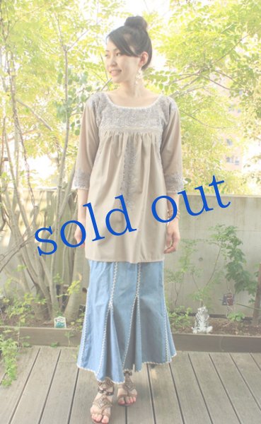 画像3: 「サンアントニーノ」 7分袖刺繍トップス (3)