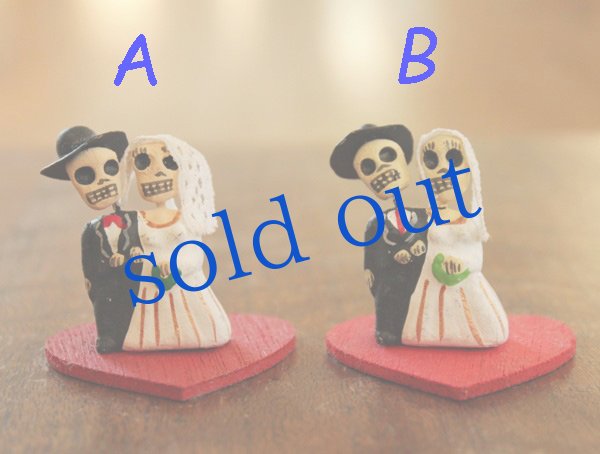 画像2: ミニチュアガイコツカップル (2)