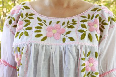 画像3: ロープタイ７分袖の花刺繍チュニック