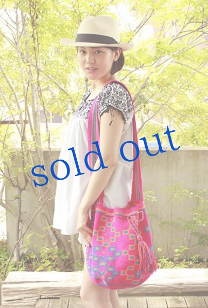 画像4: コロンビアの先住民WAYUU族の手編みバッグ (4)