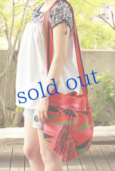 画像4: コロンビアの先住民WAYUU族の手編みバッグ (4)