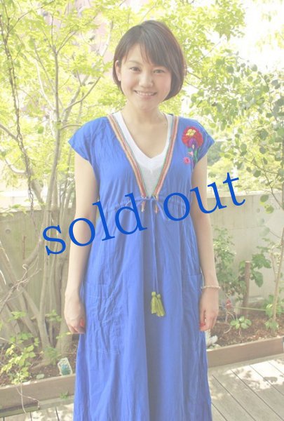 画像3: ラテン刺繍のインド綿マキシリゾートドレス (3)