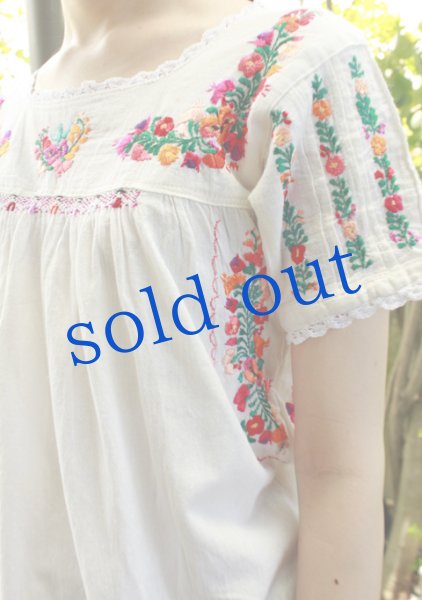 画像2: 「サンアントニーノ」 刺繍ブラウス (2)