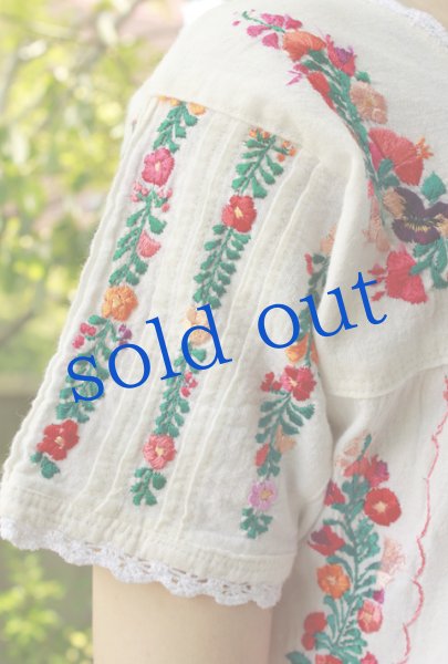 画像4: 「サンアントニーノ」 刺繍ブラウス (4)