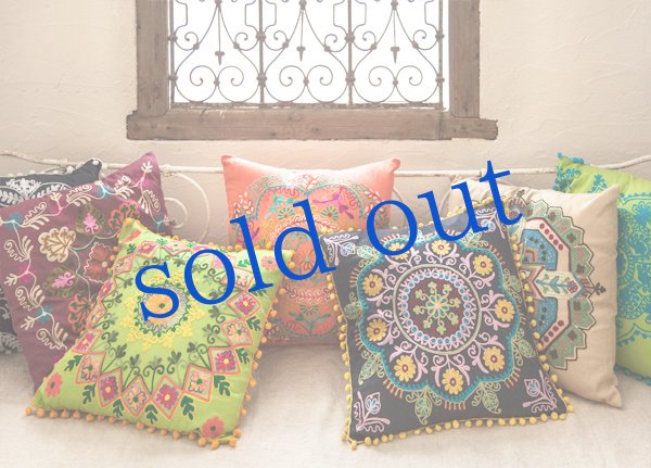 画像4: インド刺繍のクッションカバー (4)