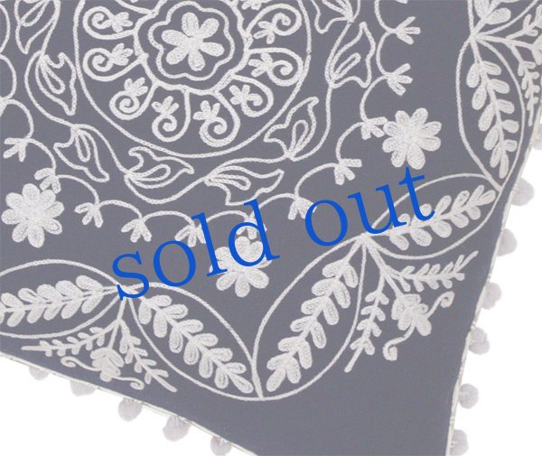 画像3: インド刺繍のクッションカバー (3)