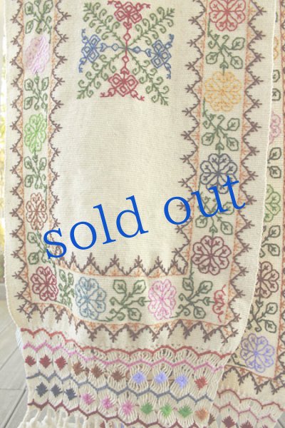 画像5: 手紬ウールの刺繍レボソショール (5)