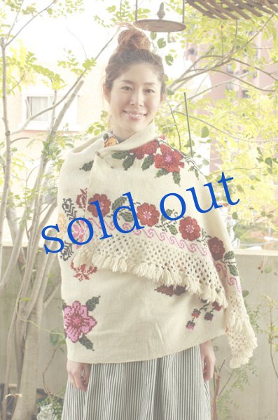 画像4: 手紬ウールの刺繍レボソシショール (4)