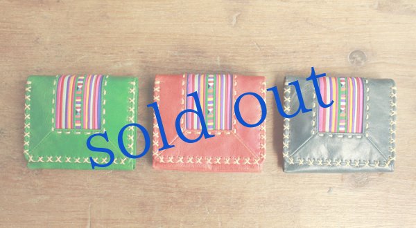 画像4: リス族のパッチワーク革財布 (4)