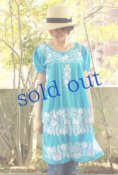 画像1: デラックス刺繍のガーゼチュニック (1)