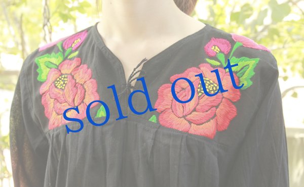 画像4: テワナ刺繍ガーゼ生地ブラウス (4)