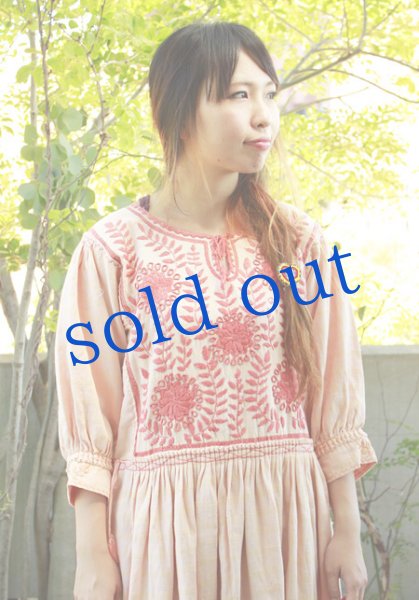 画像2: 手織り生地のワンピース (2)