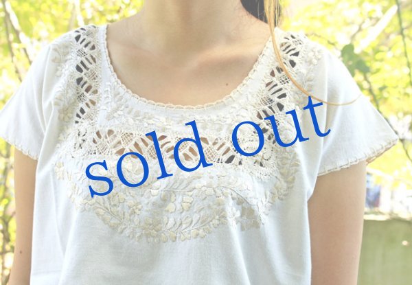 画像4: デスイラード刺繍ブラウス (4)