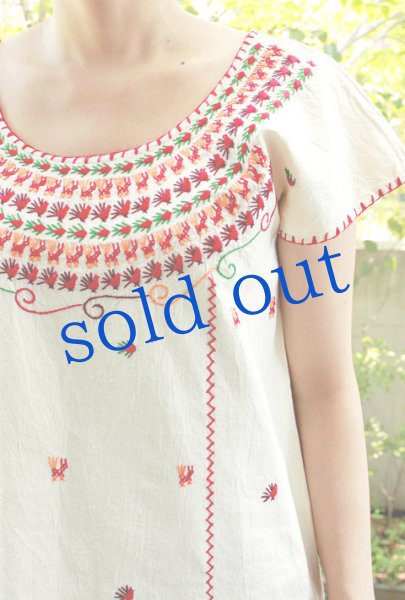 画像2: ミステコ族の刺繍ウィピルトップス (2)