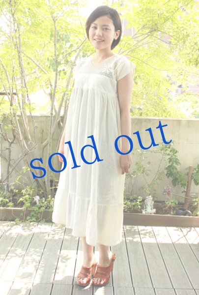 画像3: 手編みクロシェレースのガーゼワンピ (3)