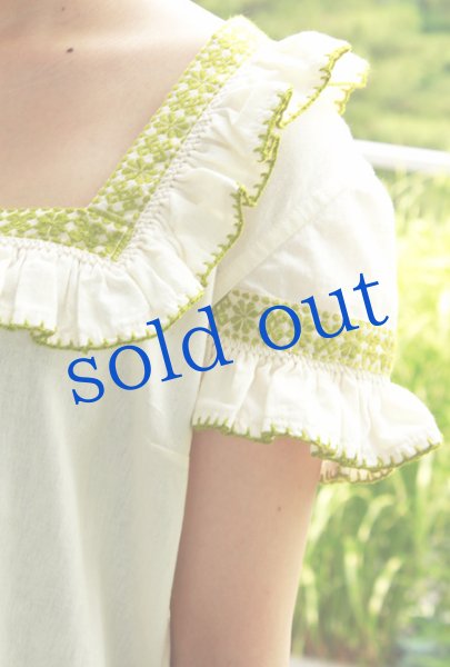 画像4: オトミ刺繍ブラウス  (4)