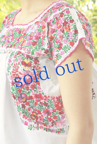 マリアさんの刺繍