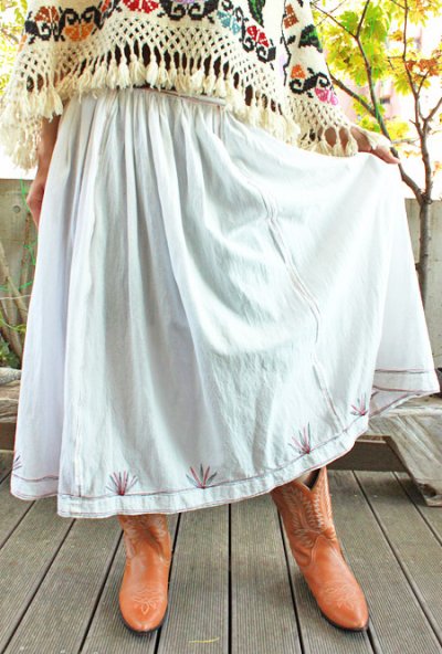 画像1: ミヘ刺繍のスカート