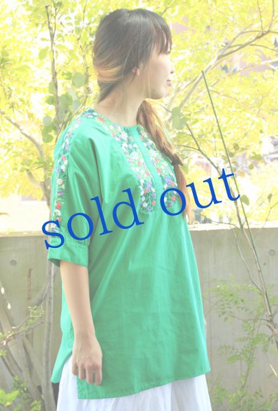 画像2: サンアントニーノ刺繍ブラウス (2)