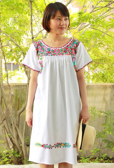 画像1: サンアントニーノ刺繍ワンピース
