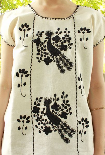 画像3: 刺繍ウィピル-孔雀の刺繍  (3)