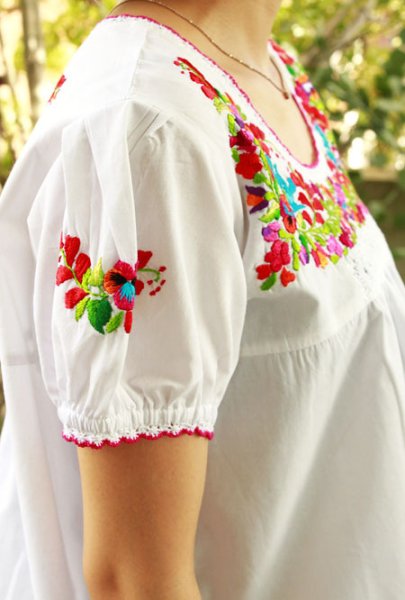 画像4: サンアントニーノ刺繍トップス (4)