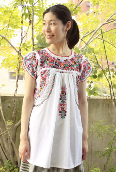 画像1: サンアントニーノ刺繍最高級ブラウス