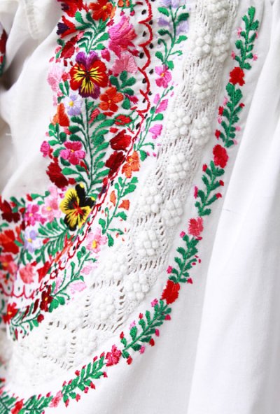 画像2: サンアントニーノ刺繍最高級ブラウス