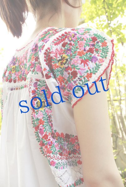 画像4: サンアントニーノ刺繍最高級ブラウス (4)
