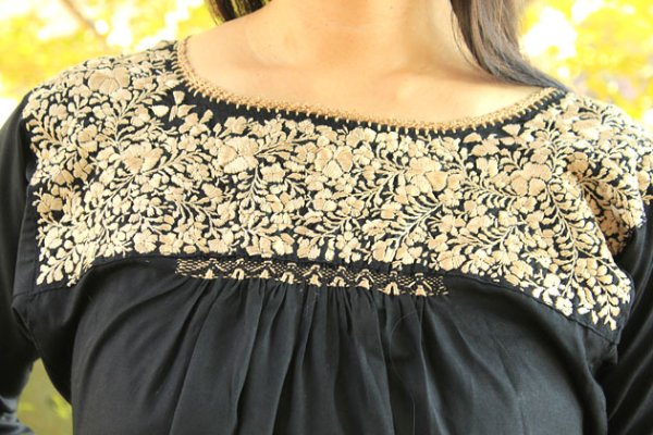 画像5: サンアントニーノ刺繍ブラウス6分袖 (5)